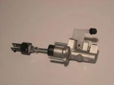 Цилиндр сцепления главный AISIN CMT141