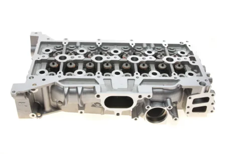 Фото - головка блоку циліндрів Ford Transit/Mondeo V 2.0 EcoBlue 15- AMC 908460 Головка блоку циліндрів Ford Transit/Mondeo V 2.0 EcoBlue 15- AMC 908460