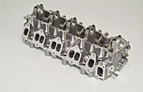 Головка блоку циліндрів MAZDA 2.5 TD WL AMC 908744