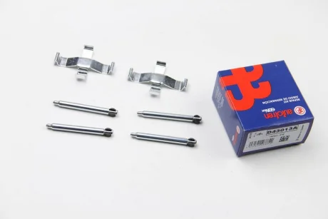 Монтажний к-кт гальмівних колодок зад. OMEGA/SENATOR 86-94 AUTOFREN D43013A