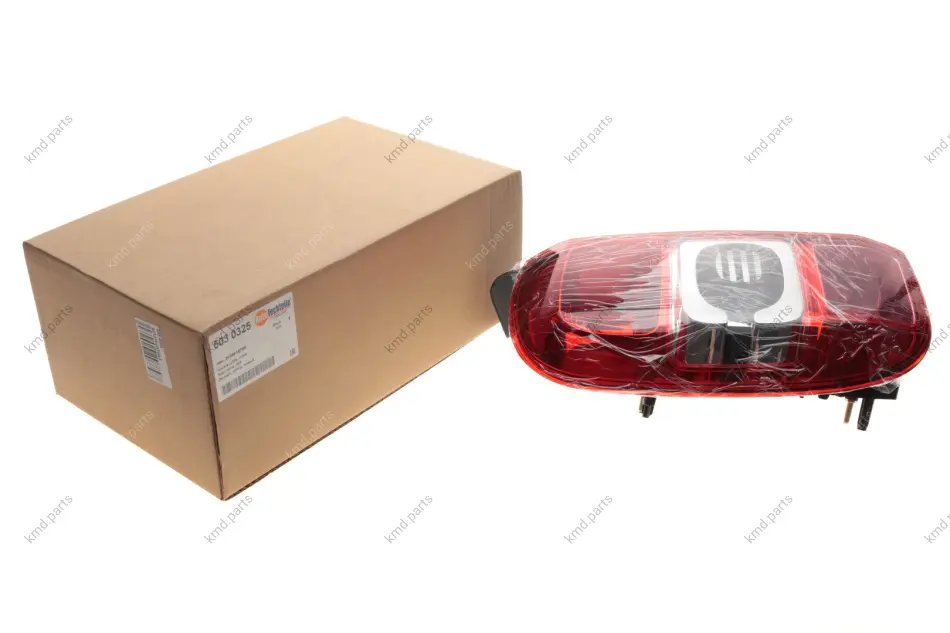 Ліхтар задній Renault Duster 14-17 Л. AUTOTECHTEILE 503 0325 (фото 1)