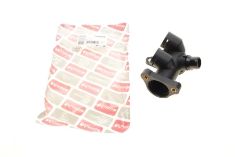 Фланець системи охолодження Audi A4/A6/VW Passat 1.8/1.8T 94-05 BOGAP A4252138 - фото Фланець системи охолодження Audi A4/A6/VW Passat 1.8/1.8T 94-05 BOGAP A4252138