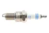 Свічка запалювання VW T4/T3/Passat/LT (28-35)/Golf II/III/Caddy 0.9-2.5 65- BOSCH 0 242 235 663 (фото 1)