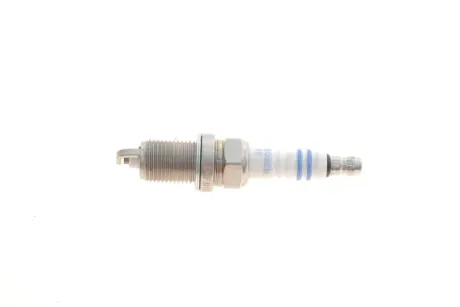Свічка запалювання Skoda Roomster/VW Polo 1.2/1.4 02-/Caddy 1.4 06-10 BOSCH 0 242 240 659