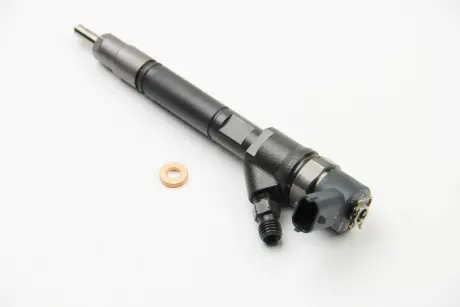 Інжектор CR NISSAN Interstar,Primastar 2,5dci/OPEL Movano 2,5DTI/CDTI/RENAULT MasterII без уплот.кол BOSCH 0 445 110 265