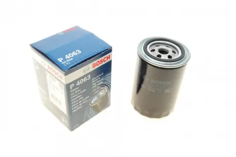 Фільтр масляний Toyota Land Cruiser 2.4D/3.4D/4.2/4.5 24V 75- BOSCH 0 451 104 063