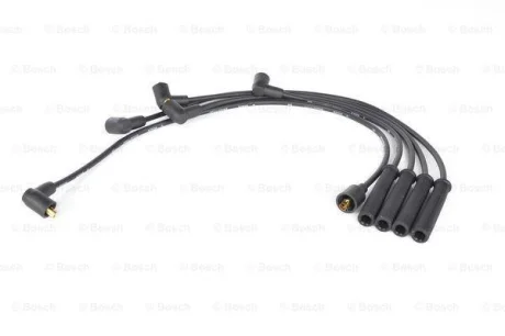 Комплект проводів запалювання FORD MAVERICK MAZDA 626 II NISSAN TERRANO II ROVER 200 II, 400 II SEAT RONDA 1.6/2.0/2.4 03.83-09.07 0 986 356 807 BOSCH 0986356807