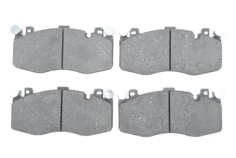 Колодки гальмівні (передні) BMW X5M (F15/F85)/X6M (F16/F86) 14-18 BOSCH 0 986 424 387