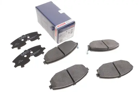 Колодки тормозные (передні) Hyundai Galloper I/Sonata IV 91-03 (Mando) BOSCH 0 986 424 727