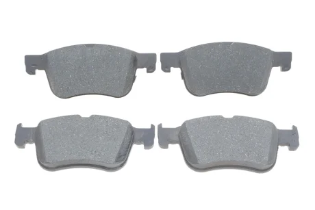 Дискові колодки передні BOSCH 0986424885