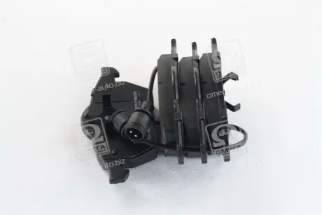 Колодки гальмівні дискові AUDI A6 -00 ="" BOSCH 0986460937