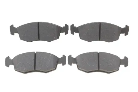Колодки гальмівні (передні) Ford Escort IV-VI 83-02/Sierra 82-95/Scorpio 85-94/Granada II 77-85 BOSCH 0 986 469 070