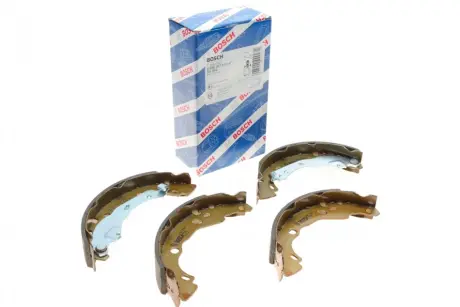 Колодки гальмівні (задні) Renault Clio II/IV/Symbol 98- (барабанні) (203.2x39) BOSCH 0 986 487 819
