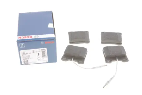 Колодки гальмівні (задні) Peugeot 406 96-04/605 89-11 (+датчики) BOSCH 0 986 494 055
