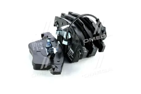 Комплект гальмівних колодок (передніх) VW Multivan/T5 03-/T6 15- (з датчиком) BOSCH 0 986 494 107