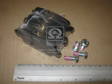 Колодки тормозные дисковые задние Ford Focus II, Kuga I, Mondeo IV CHAMPION 573263CH