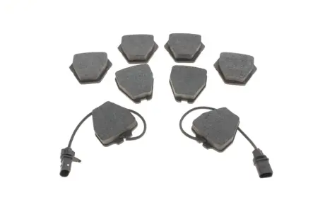 Колодки гальмівні (передні) Audi A4 97-01/A6 97-05/VW Passat B5 00-05 (Trw) (+датчики) Delphi LP1703