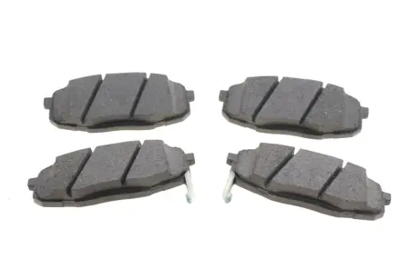 Гальмівні колодки дискові HYUNDAI/KIA i30/Ceed/Carens "F "02-12 ="" Delphi LP1819