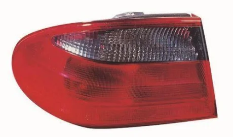 Ліхтарь задний правий зовн., без патрона, червонийо - димчатий, SED 8/99- DEPO 440-1915R-UE-DR