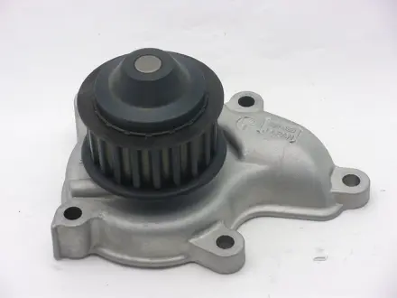 Насос водяной двигателя GMB GWN67A