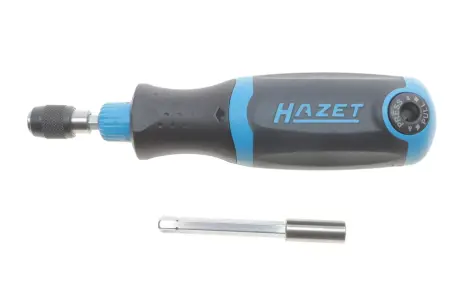 Отвертка с трещоткой M6 и биты 12 ед.. HAZET 810R-4