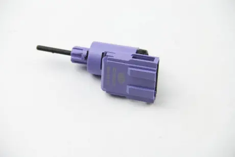 Вимикач ліхтаря стоп-сигналу 12V HELLA 6DD008622731
