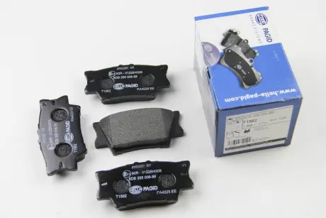 Колодки гальмівні дискові комплект задні PAGID HELLA 8DB355006881