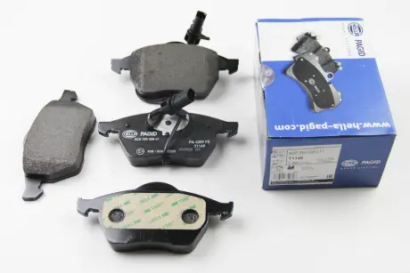 Колодки гальмівні дискові комплект передні HELLA 8DB355008411