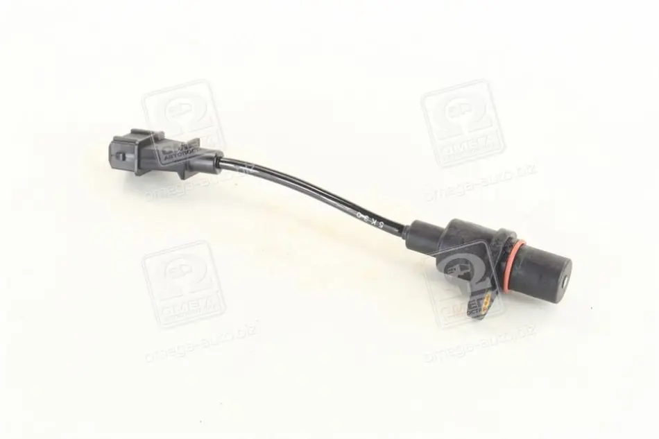 Датчик положения коленвала KIA Hyundai/Kia/Mobis 3918023000 (фото 1)