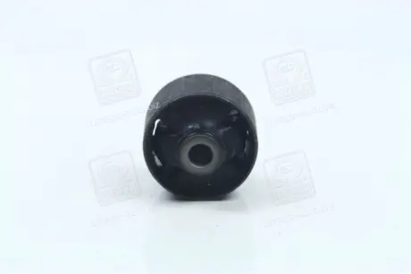 Сайлентблок переднього важеля передній HYUNDAI / KIA Hyundai/Kia/Mobis 545843S000