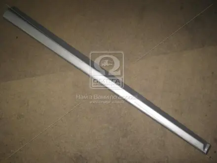 Молдинг передніх дверей KIA Hyundai/Kia/Mobis 877221G600