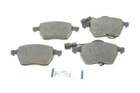 Колодки гальмівні (передні) Audi 100 90-94/Audi A6 94-97 (+датчики) ICER 180808
