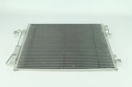 Радіатор кондиціонера Renault Clio (98-), Symbol (09-)/Nissan Kubistar (04-) OTO RADYATOR Kale 342820