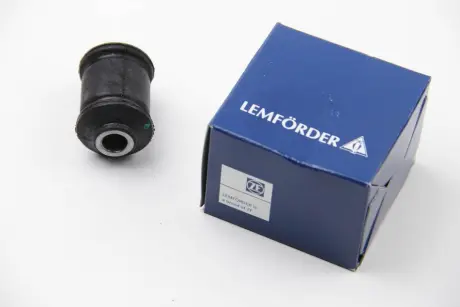 Сайлентблок важеля LEMFORDER 1455401