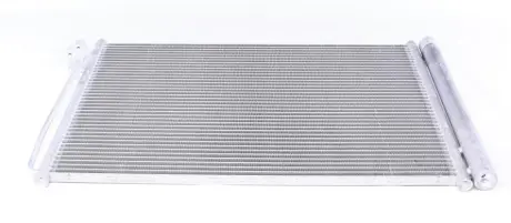 Радіатор кондиціонера BMW 5 (E60/E61)/6 (E63)/7 (E65/E66//E67) 2.0-6.0 01-10 MAHLE MAHLE / KNECHT AC 344 000S