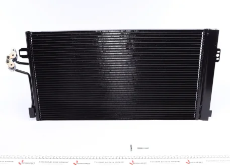 Радіатор кондиціонера MB Vito (W639) 2.2CDI 03-08 (кріплення на 2 шпильки) MAHLE MAHLE / KNECHT AC 762 000S