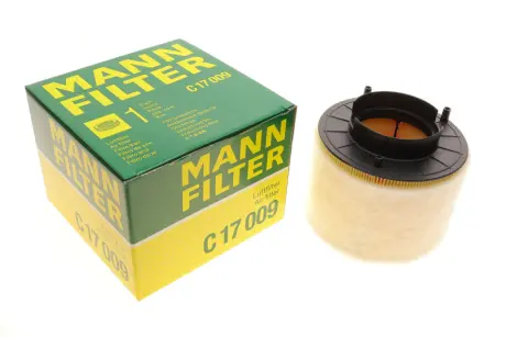 Фільтр повітряний Audi A4/A5/Q5 2.0TDI 13-17 -FILTER MANN C 17 009