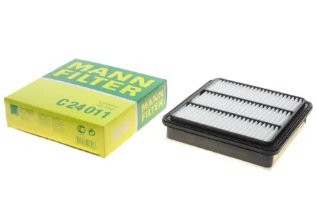 Фільтр повітряний Mitsubishi L200 2.5DI-D 06-15/Pajero Sport 2.5DI-D/3.0/3.2DI-D/3.5 V6 08- -FILTER MANN C 24 011