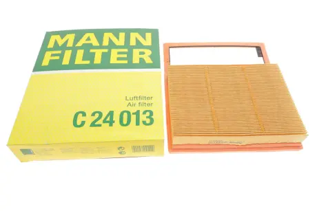 Фільтр повітряний Ford Mondeo 2.0 Hybrid 14-/C-Max 2.0 Energi 14-19 -FILTER MANN C 24 013