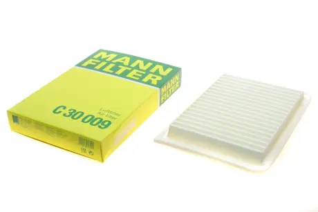 Фільтр повітряний Lexus ES 2.5L 12-18/Toyota Camry 2.0-2.5 01-17/Venza 2.7 08-16 -FILTER MANN C 30 009