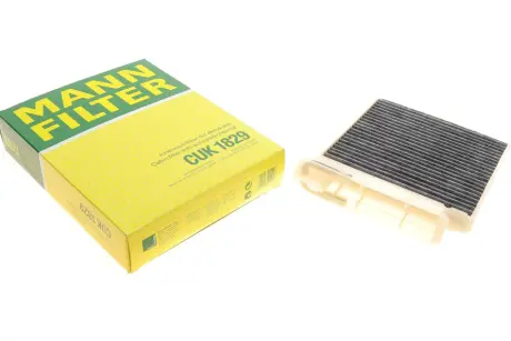 Фільтр салону Renault Clio 05-14/Duster 10-18/Logan 04-/Nissan Micra 03-10/Note 06-13 (вугільний) -FILTER MANN CUK 1829