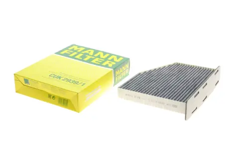 Фільтр салону VW Caddy 1.9TDI 03- (вугільний) -FILTER MANN CUK 2939/1