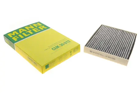 Фільтр салону MB Sprinter (907,910) 18-/Vito (W447) 14-/EQV (W447) 20- (вугільний) -FILTER MANN CUK 30 012