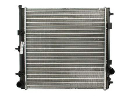 Радіатор охолодження двигуна C2/C3 1.0-1.6i 02- (398x380x23) (+AC) NISSENS 61278