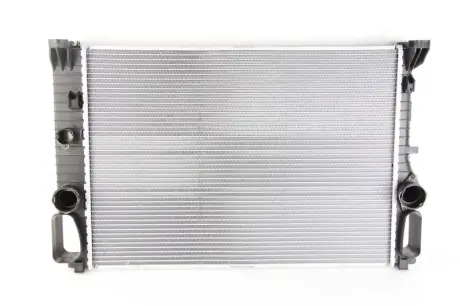 Радіатор охолодження двигуна First Fit NISSENS 62796A