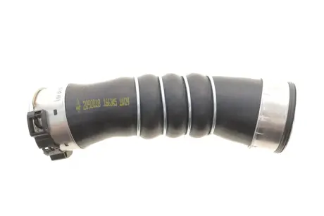 Патрубок интеркуллера (R) BMW 1 (E81/E87/E82) 2.0D 04-11 N47 NRF 166345