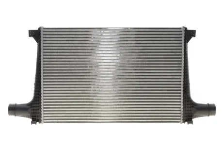 Радіатор інтеркулера Audi Q7/Q8 2.0TFSI/3.0TDI 15- NRF 309121