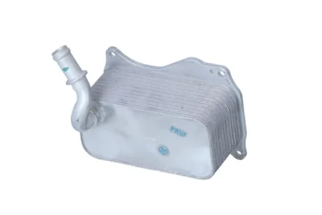 Радіатор масляний MB C-class (W204/W205)/E-class (W212/W213) 11- (теплообмінник) NRF 31839