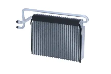 Радіатор кондиціонера BMW 3 (E46)/X3 (E83) 97-11 M57/M47/M52/M54/M45/M43 NRF 36096