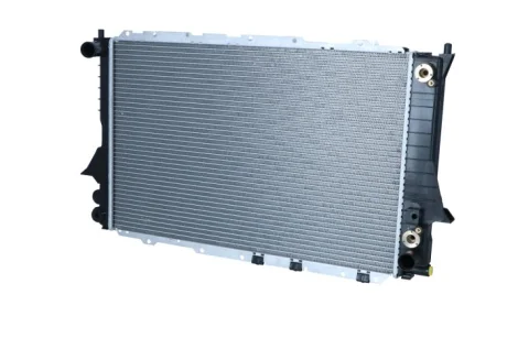 Радіатор охолодження Audi 100 90-97 NRF 51321